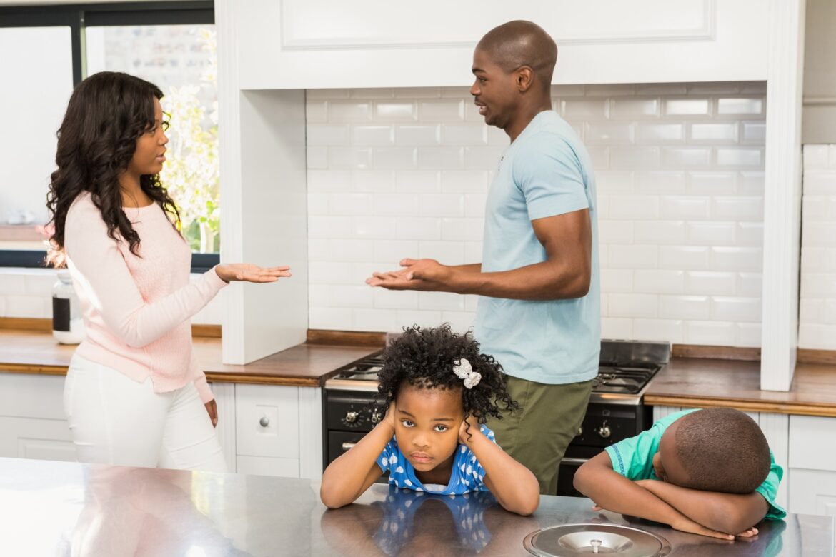 tips-arguing-in-front-of-the-children-the-couple-connection